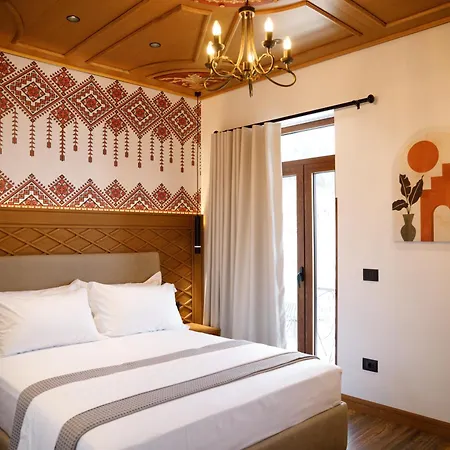 فندق Mantho Gjirokastër